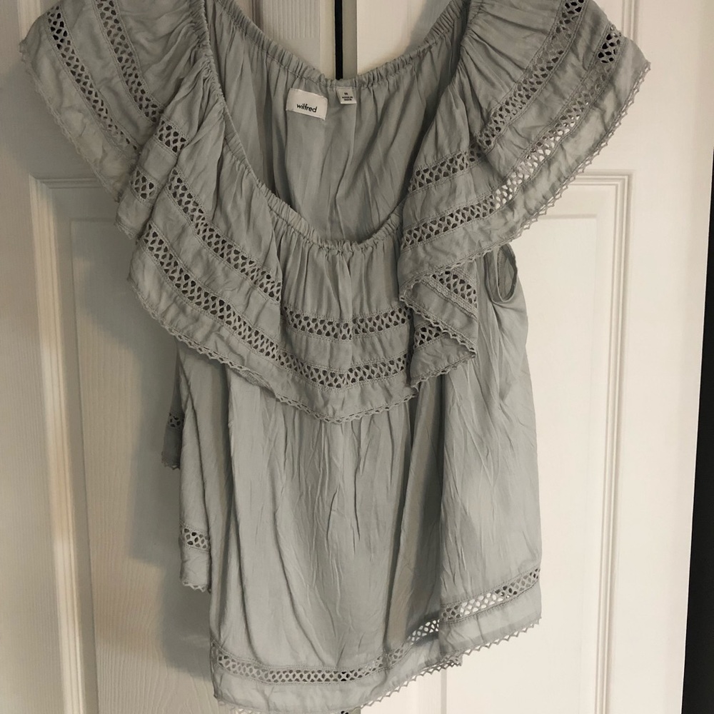 Aritzia - Wilfred off the shoulder Blouse